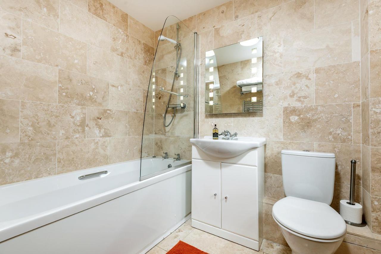 Kidwelly Farmhouse B&B Экстерьер фото